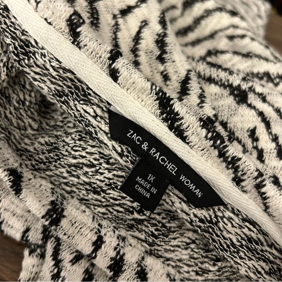 Zac & Rachel Top 1X - Picture 6 of 11